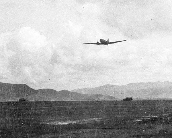 A C47 Dakota dropping supplies at Palel, 1944