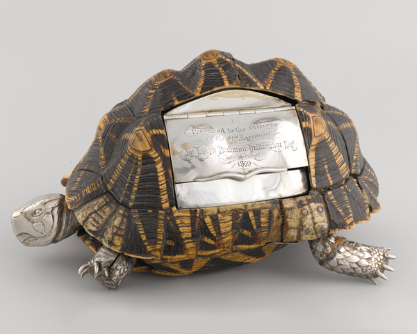 Tortoise shell snuff mull from the 94th Regiment's mess silver, c1869