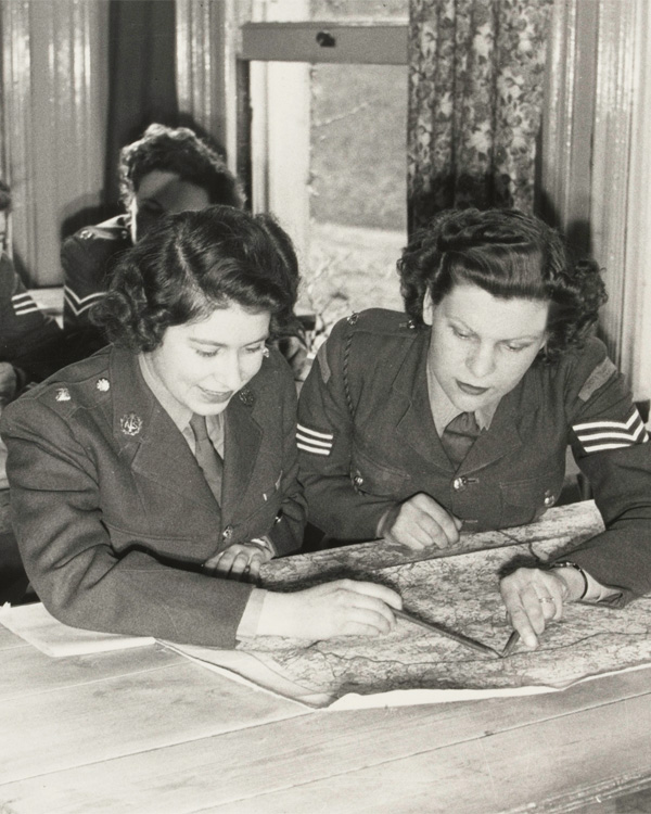 Princess Elizabeth at map reading class, 1945