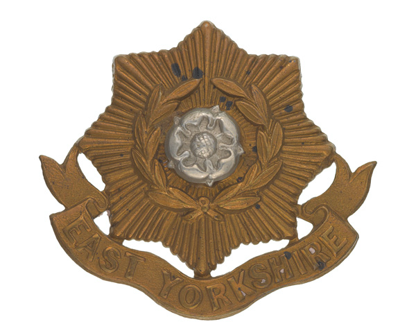 Other ranks' cap badge, The East Yorkshire Regiment (The Duke of York's Own), 1898