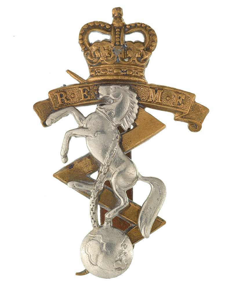 Cap badge, Royal Electrical and Mechanical Engineers, c1954