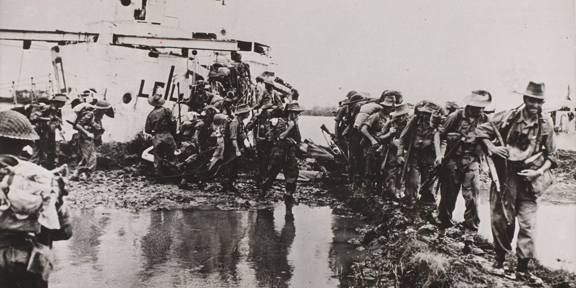 Men of the 15th Indian Corps land near Elephant Point at the beginning of Operation Dracula, 2 May 1945