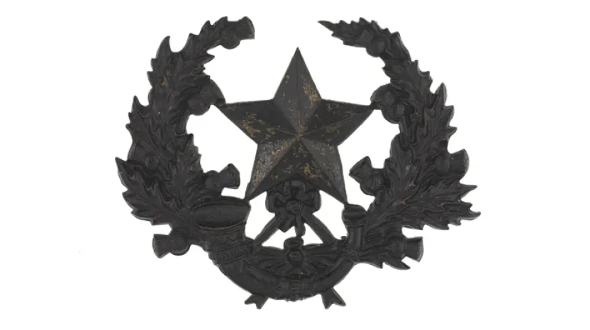 Cap badge, The Cameronians (Scottish Rifles), c1898